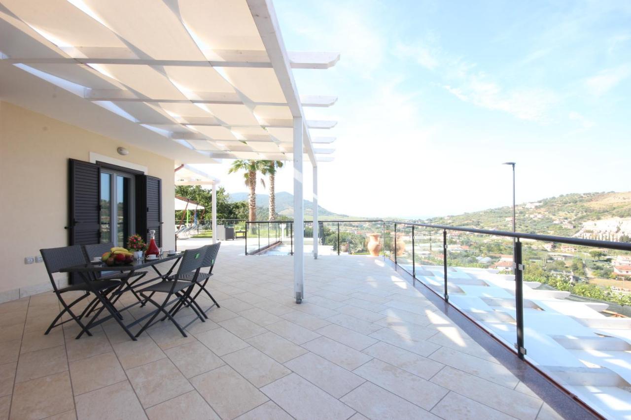 Country House Marj & Jo Resort Agropoli Buitenkant foto