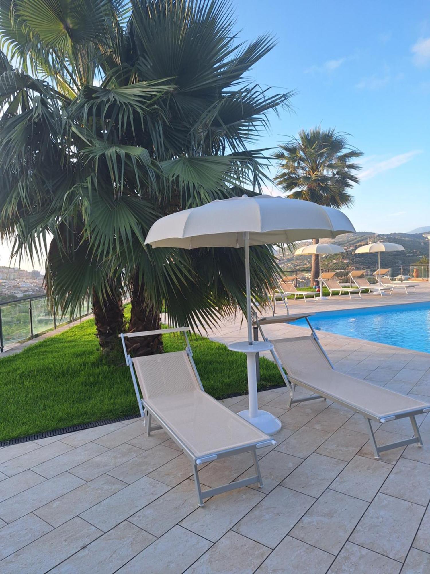 Country House Marj & Jo Resort Agropoli Buitenkant foto