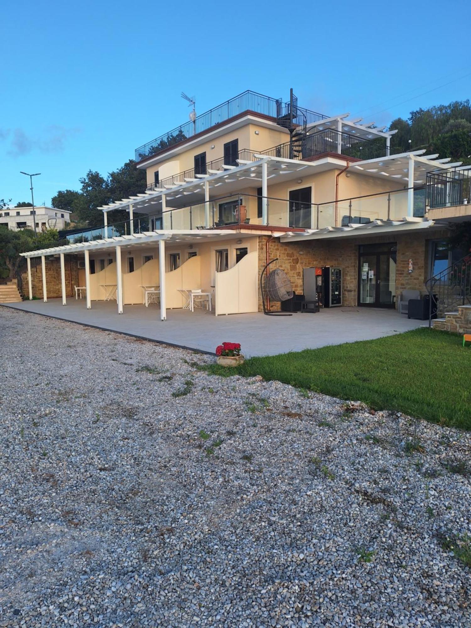 Country House Marj & Jo Resort Agropoli Buitenkant foto