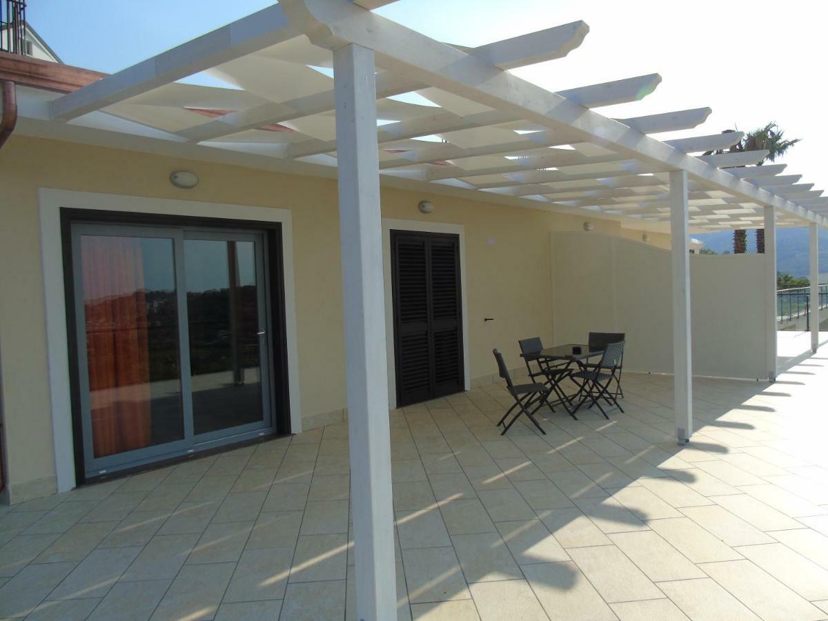 Country House Marj & Jo Resort Agropoli Buitenkant foto